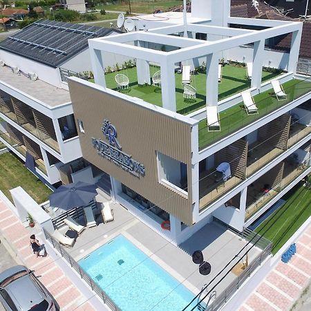 Four Reasons Aparthotel Paralia Katerinis Bagian luar foto