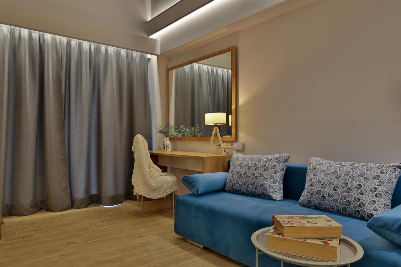 Four Reasons Aparthotel Paralia Katerinis Bagian luar foto