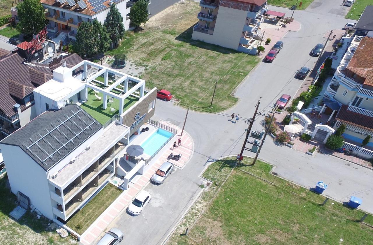 Four Reasons Aparthotel Paralia Katerinis Bagian luar foto