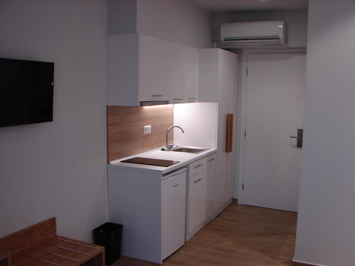 Four Reasons Aparthotel Paralia Katerinis Bagian luar foto