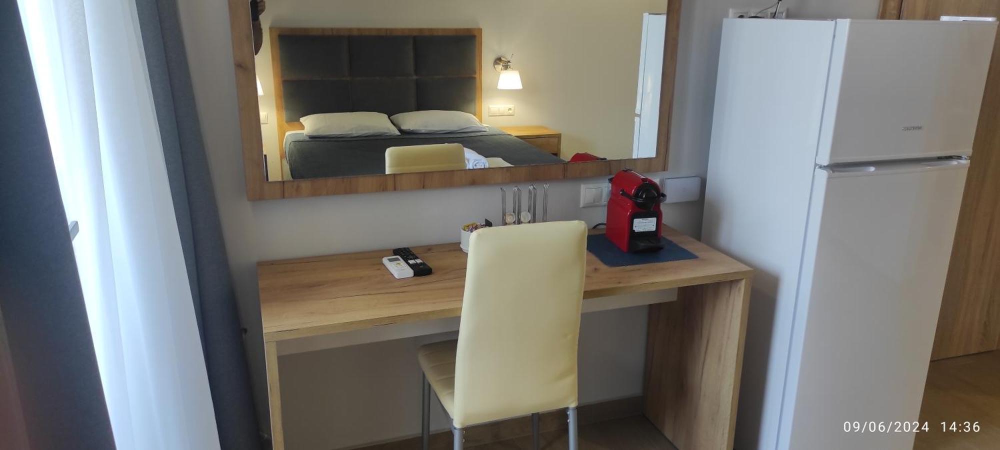 Four Reasons Aparthotel Paralia Katerinis Bagian luar foto